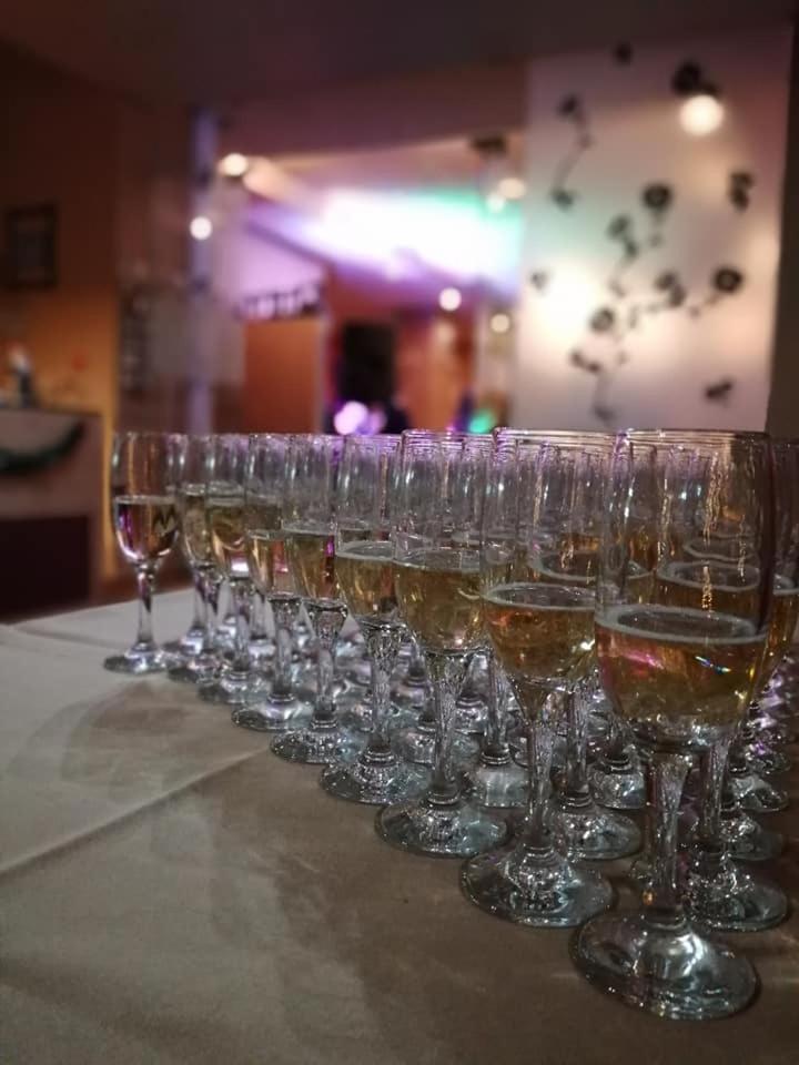 伊克斯普利斯酒店 普雷代亚尔 外观 照片